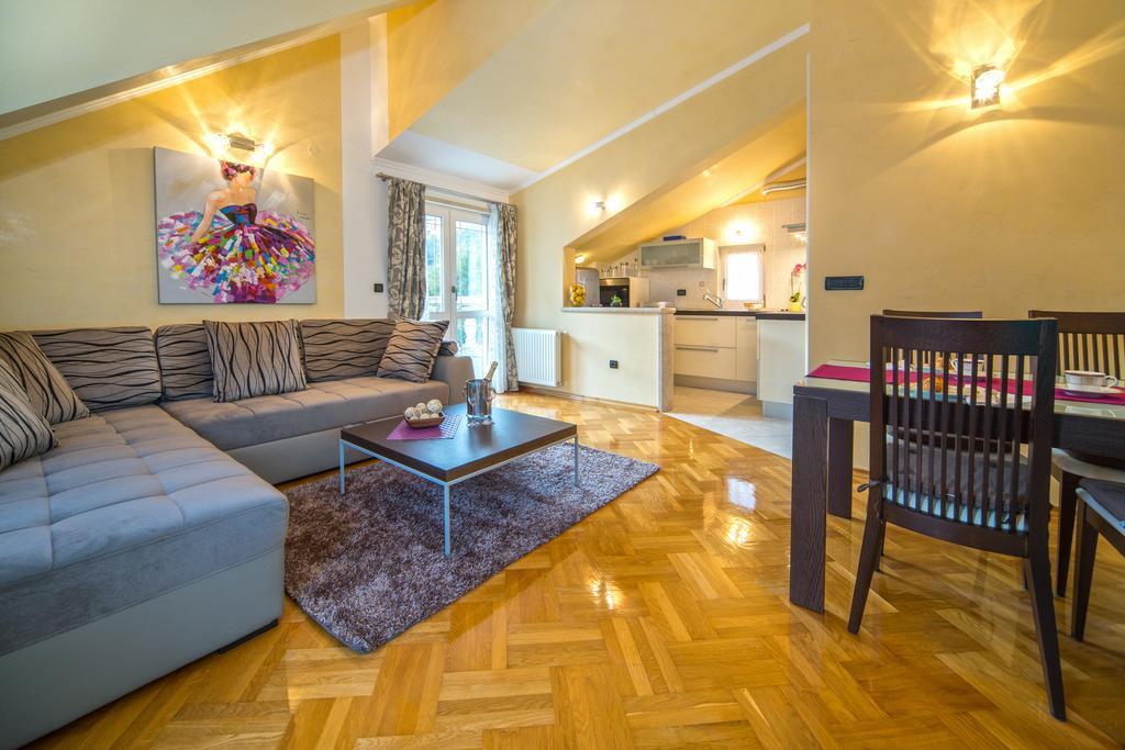 Apartments Anna Omiš Szoba fotó